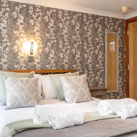 The New Lodge Pontardawe Exteriér fotografie