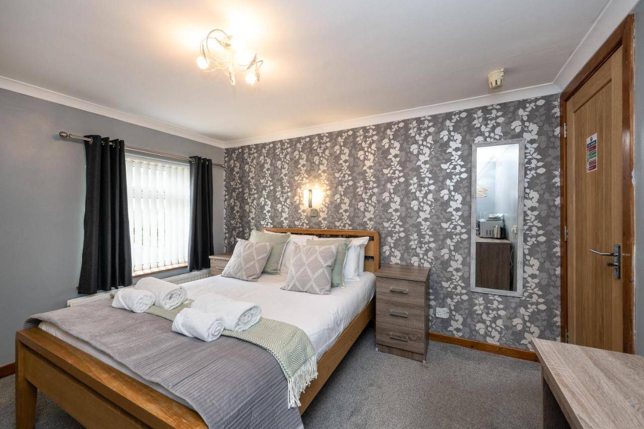 The New Lodge Pontardawe Exteriér fotografie