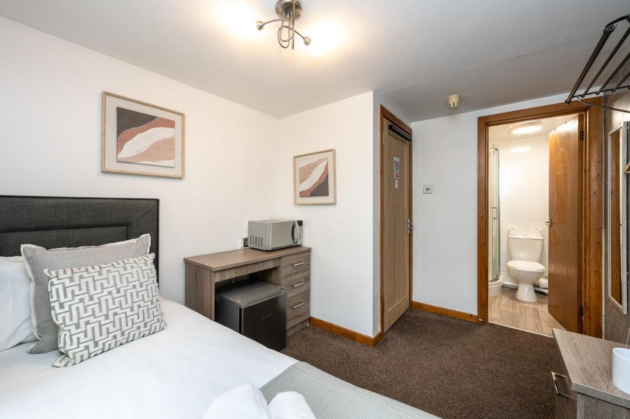 The New Lodge Pontardawe Exteriér fotografie