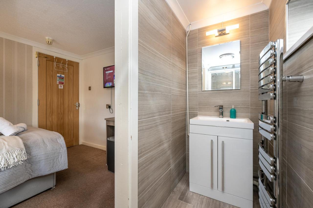 The New Lodge Pontardawe Exteriér fotografie