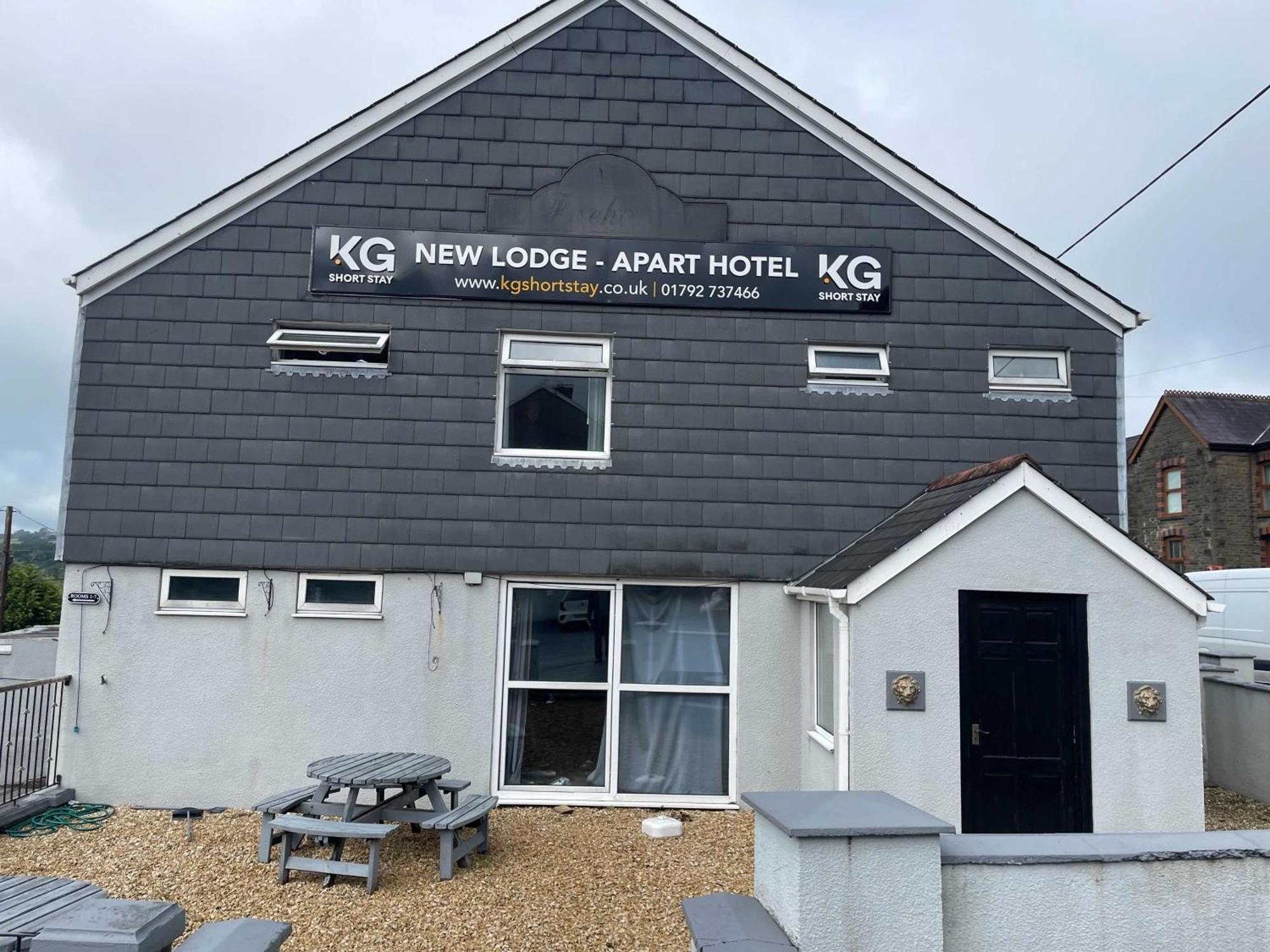 The New Lodge Pontardawe Exteriér fotografie