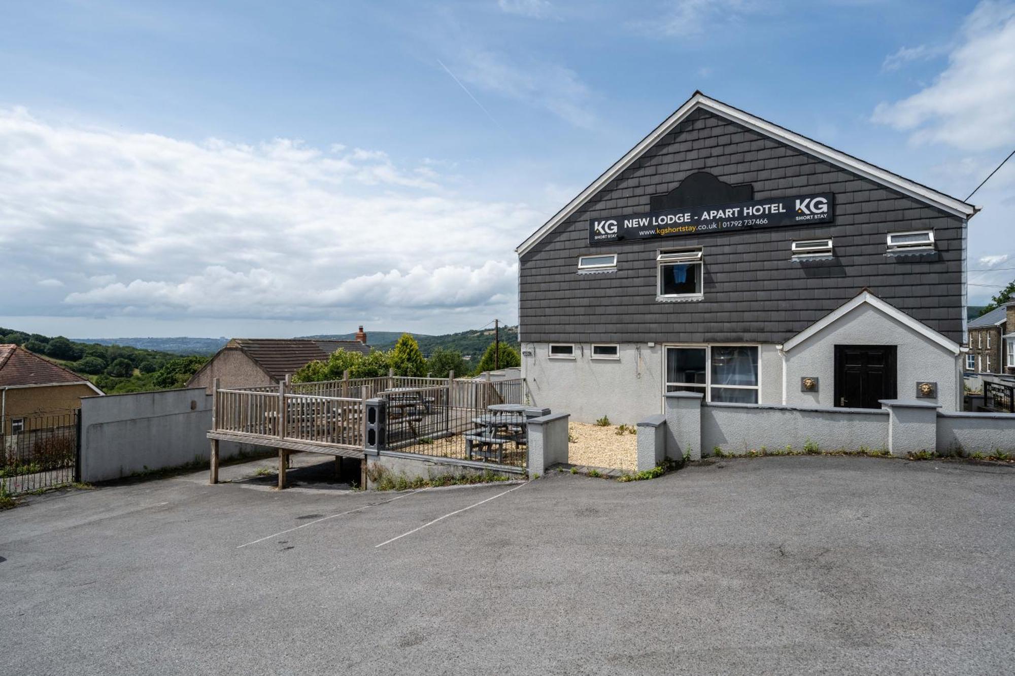 The New Lodge Pontardawe Exteriér fotografie